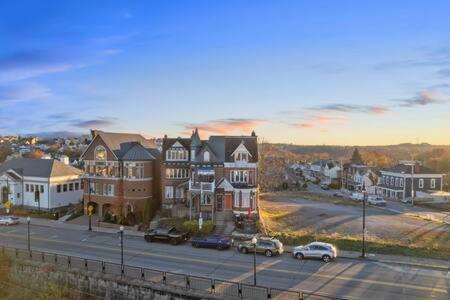 Charming Studio-Panoramic View-Your Pittsburgh Sanctuary公寓 外观 照片
