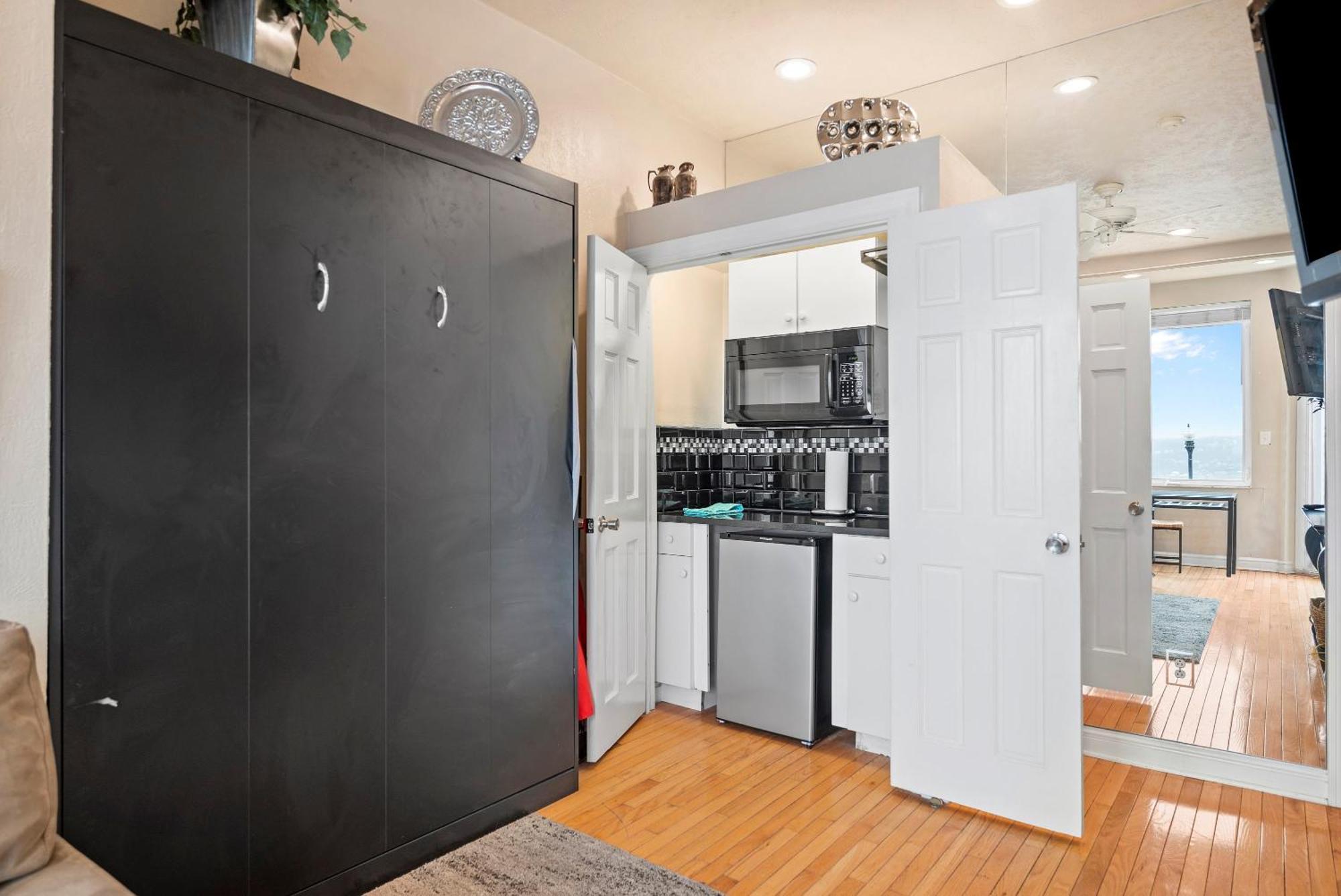 Charming Studio-Panoramic View-Your Pittsburgh Sanctuary公寓 外观 照片